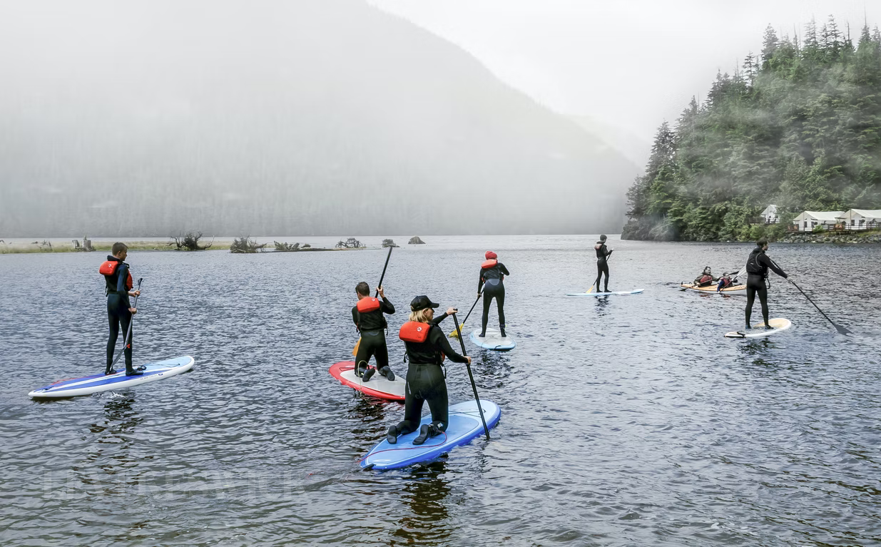 6 Things To Look Out For If You Plan On Going Paddle Boarding