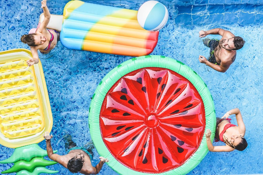 5 Tips for the Perfect Summer Pool Party