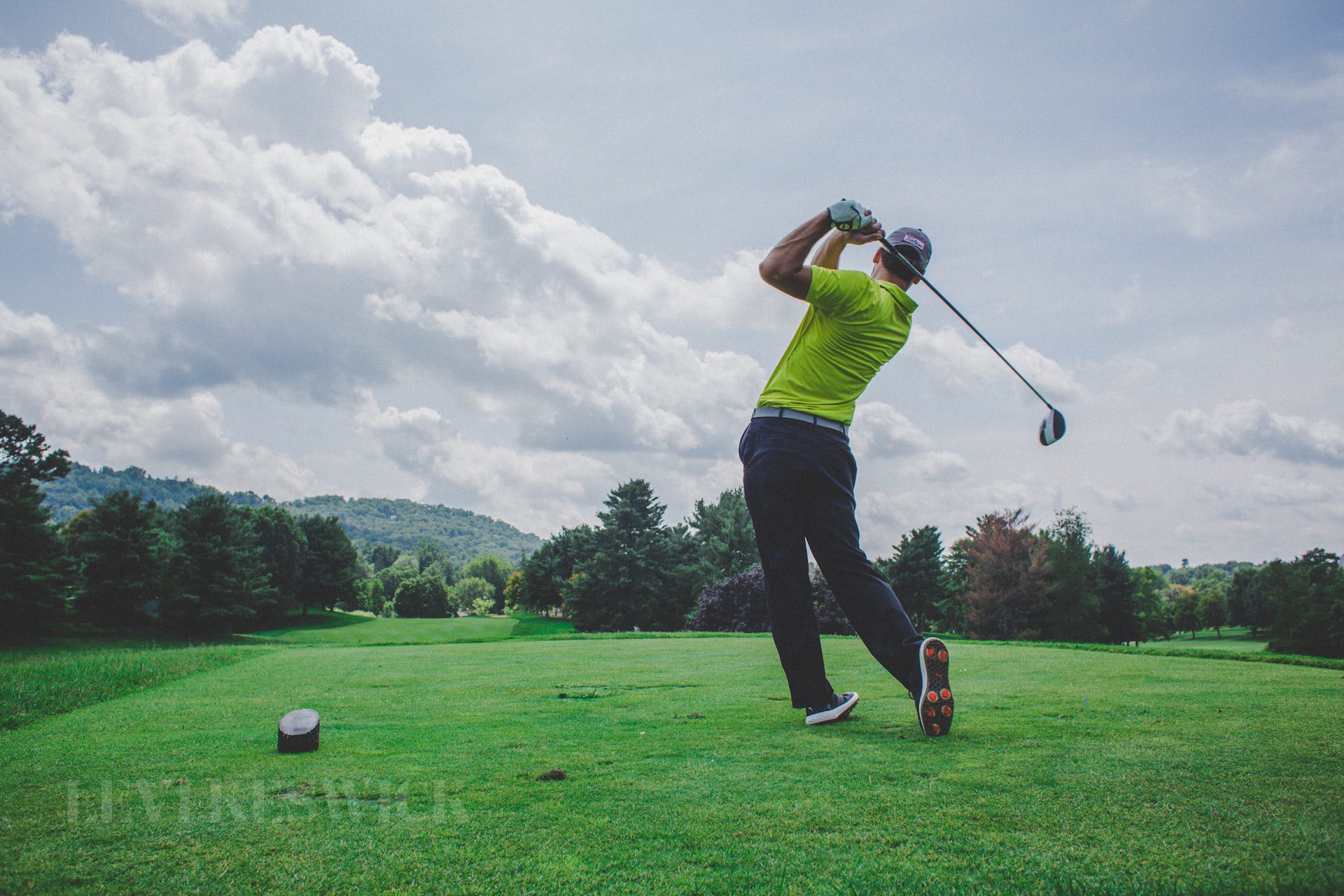 6 Ways To Improve Your Golfing Skills In No Time
